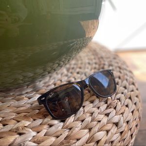 100% authentic Ray-ban tortoise and brown sunglasses - like new